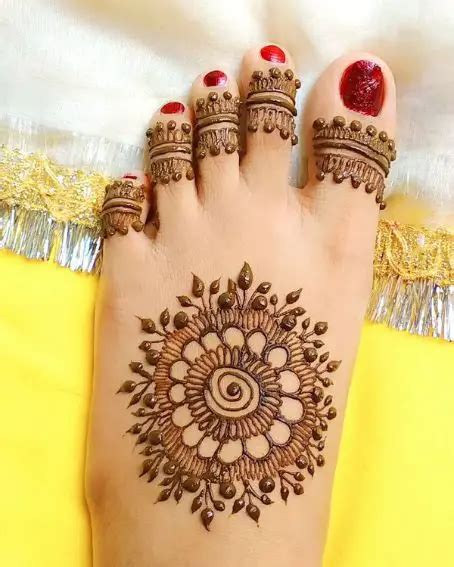 19 Inspired Foot Mehndi Designs For Your Beautiful Feet