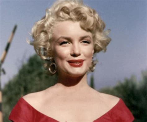 Marilyn Monroe Biography Childhood Life Achievements And Timeline