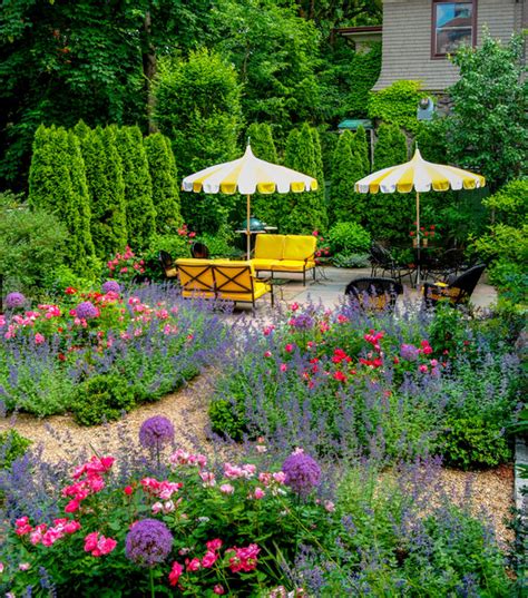 Backyard vegetable garden layout plans and pictures! beautiful backyards, garden ideas