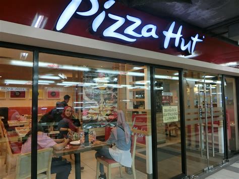 Pizza hut food delivery and take out pizza is hot, fast, and reliable! Pizza Hut - Centre Point Sabah