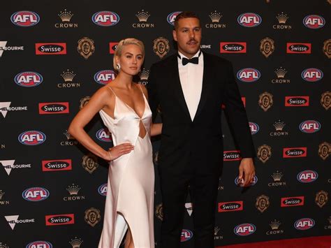 Самые новые твиты от lance franklin (@franknbeans317): Baby No.2 on the way for Jesinta and Lance Franklin | The ...