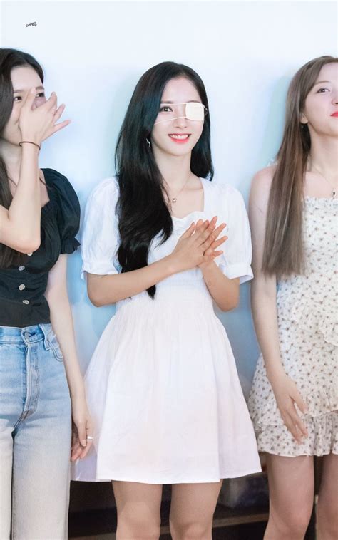 서렌더 작년에 처음 저격당했을 때 반응 영상제작노예. 우주소녀 보나 - 걸그룹/연예인 - 움짤저장소