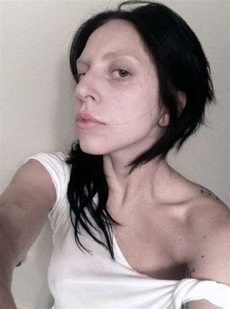 No Makeup Selfies Cancer Research Raised Millions By Doing Nothing