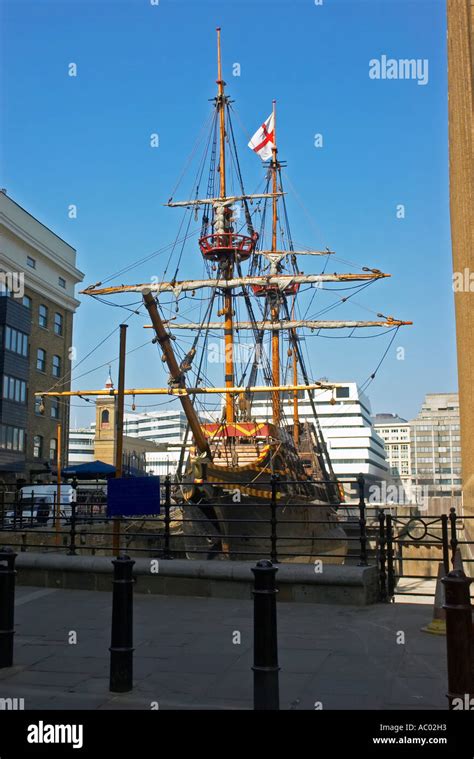 Golden Hind Replica London Hi Res Stock Photography And Images Alamy