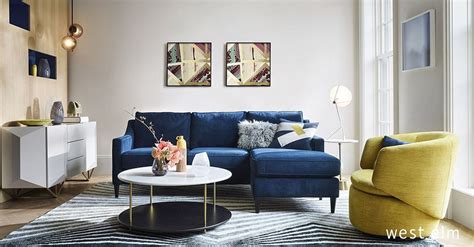 20+ Catchy Living Room Designs Ideas With Bold Black Furniture – TRENDECORS