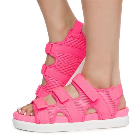 Bamboo Womens Kiki 26 3 Velcro Strap Sport Sandals Neon Pink Mesh