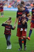 Andrés Iniesta con sus hijos Valeria y Paolo Andrea por primera vez ...