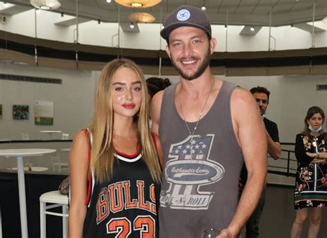 לפי חשד הנהגת היא בת משפחתו. פרוגי - בידור - רגע לפני העלייה: "בת השוטר" תשודר בטין ניק ...