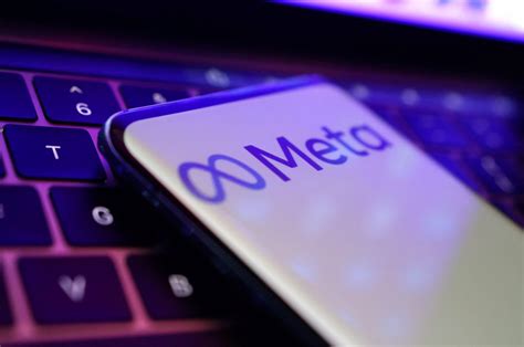 Metas Social Media Apps Back Up After Brief Outage Downdetector Says