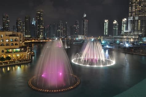 30 Most Amazing Dubai Fountain Pictures And Images
