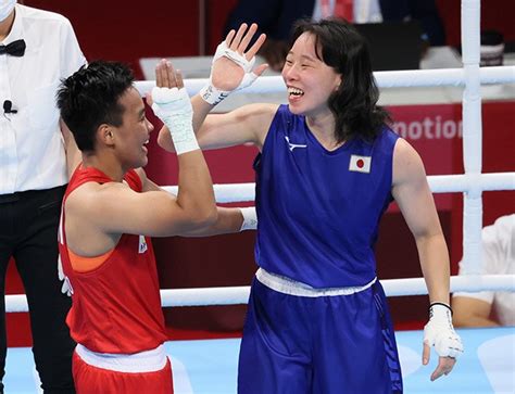 Olympics Frog Filled Strategy Leads To Gold Medal For Female Boxer