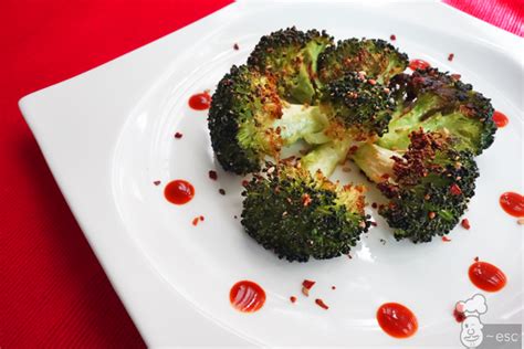 El brócoli pertenece a ese grupo de verduras que o las amas o las odias, no hay término medio. Cómo cocinar el brócoli de forma sana: al horno y sin ...