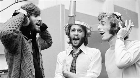 2 years on studio album / 1970. The Bee Gees: How Can You Mend a Broken Heart (2020) YIFY ...