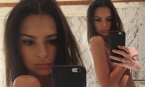 Emily Ratajkowski Posts Very Sexy Naked Selfie In Paris Daily Mail Online
