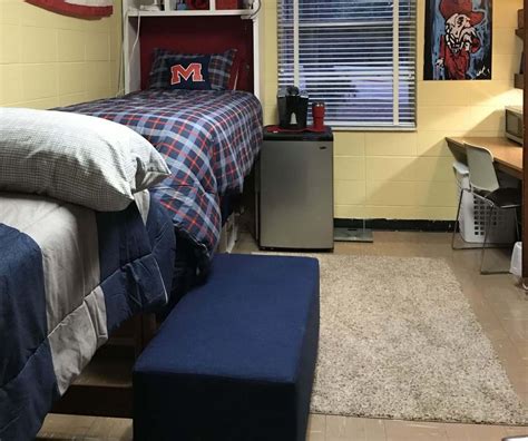 15 Cool College Dorm Room Ideas For Guys To Get Inspiration 2020