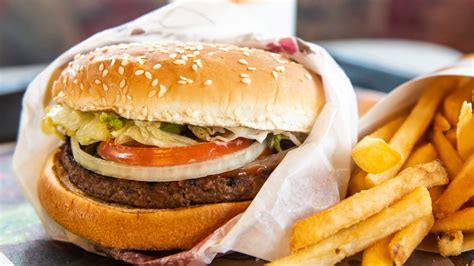 Burger King Is Giving Away Free Whoppers For Passengers On Delayed Flights This Christmas The