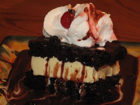 Bj Brinkers Home Cooking Hot Fudge Ice Cream Cake