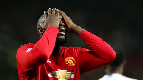 Romelu Lukaku Isolated Again As Manchester United Fail To Break Down