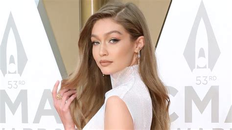 Gigi Hadid Replaces Chrissy Teigen As Paxtons Inner Voice In Never