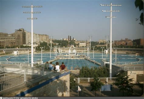 The Moscow Cathedral That Was Once A Swimming Pool Amusing Planet