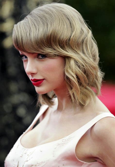 Red Lips Taylor Swift Instagram Taylor Swift Instagram Cute