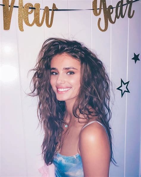 Taylor Hill Style Taylor Marie Hill Down Hairstyles Summer