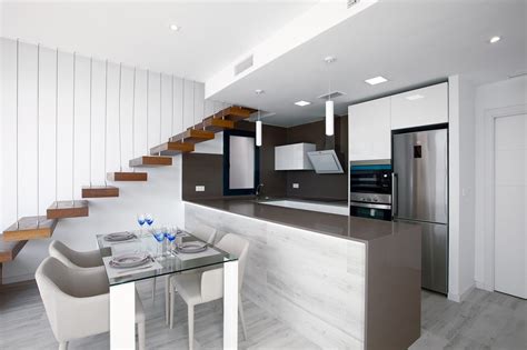 Modern Stairs And Kitchen Kitchen Styling Modern Kitchen Remodeling