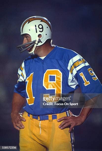 San Diego Chargers Quarterback Photos And Premium High Res Pictures