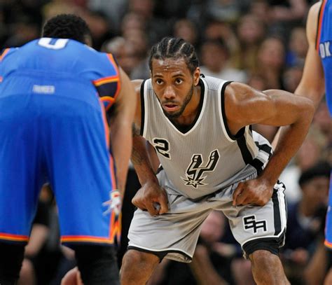 Kawhi anthony leonard professionally known as kawhi leonard is an american professional basketball player, who plays for the toronto raptors of the national basketball association. NBA news: Kawhi Leonard drives a car worth barely $1400 despite a salary of $23 million