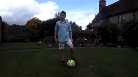 Football Tricks 1 The Rainbow Flick Youtube