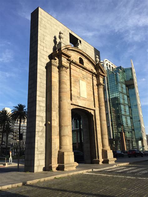 Puerta De La Ciudadela Ciudad Vieja Montevideo Louvre Building