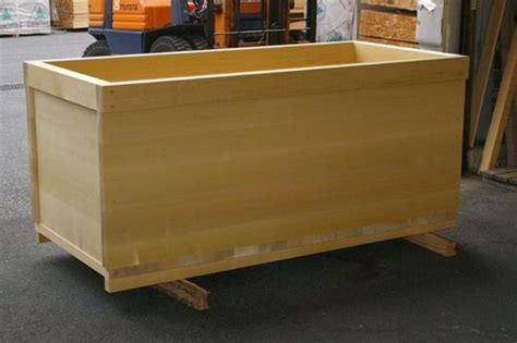 .style soaking tub from snorkel hot tubs, that is made entirely from wood and stainless steel. original hinoki wood japanese bath tubs for soaking and ...