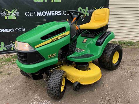 42in John Deere La120 Riding Lawn Tractor With 21hp Only 77 Hours