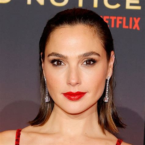 Gal Gadot Latest News Pictures And Videos Hello