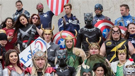 Marvel V Dc Superhero Rivals Battle At Comic Con Bbc Newsbeat