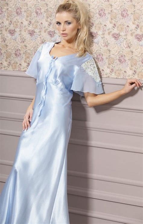 Notre Gamme De Nuisettes Idresstocode Satin Dress Long Night Gown