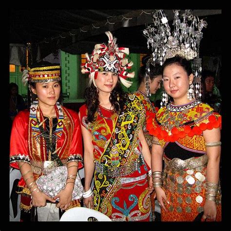 Sarawak Pakaian Tradisional Iban Lelaki