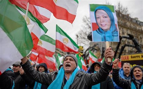 Iran Opposition Group Calls For Regime Change In Paris March The