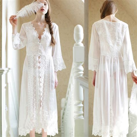 2018 New Summer Long White Nightgown Women Sexy Lace Nightgown Princess