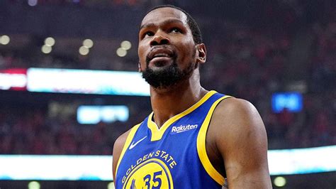 Kevin durant currently plays forward for the nba's golden state warriors. Kevin Durant | Age, Career, Net Worth, Brooklyn Nets, 2007 ...