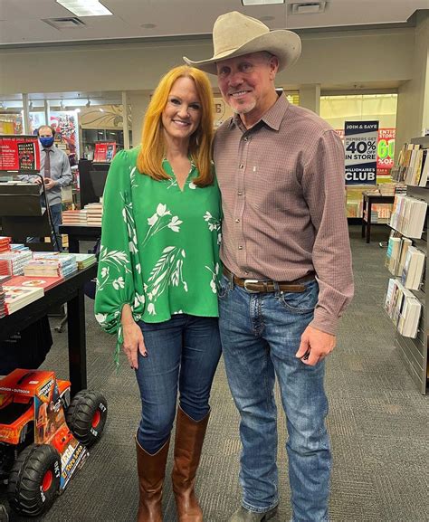 Ree Drummond Thanks Ladd for Support at Cookbook Signing After Brother