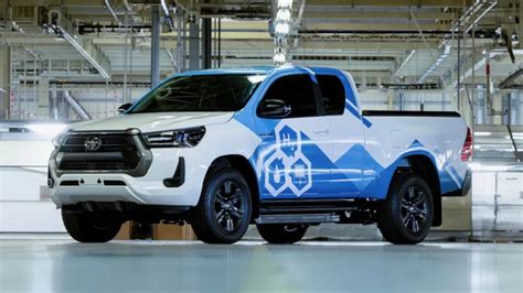 372miles Range Toyota Reveals Hydrogen Fuel Cell Electric Pickup Truck