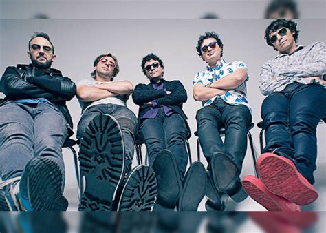 The guitarist/vocalist of popular colombian rock band polygamy during the late'80s and early'90s, andres cepeda has remained active in the music scene of his homeland. Andrés Cepeda y Poligamia se preparan para volver a las ...