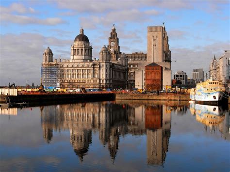 Liverpool city centre is a welcoming neighbourhood known for its fantastic nightlife and major shopping liverpool city centre might not have your ideal accommodation, so consider a different. Moving to Liverpool from the US | MoveHub