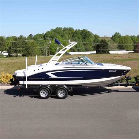 2015 Chaparral 21h20 Deluxe Ski Boat With Trailer