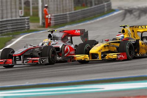 Black And White Flag Becomes F1s Official Yellow Card Warning F1