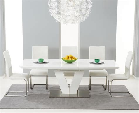 Strikingly contemporary and distinct in design, the crovetti 120 cm glass dining table is space saving and stylish. 20 Best Ideas White Gloss Dining Tables 120Cm | Dining ...