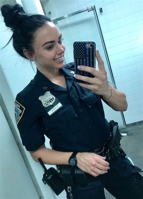 Pin By Chris Bradley On Girls Guns Female Police Officers Female