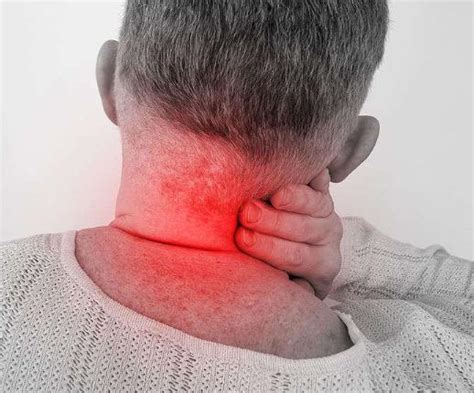 脖子出現這5種「跡象」，可能是癌症的症狀，別忽視 每日頭條
