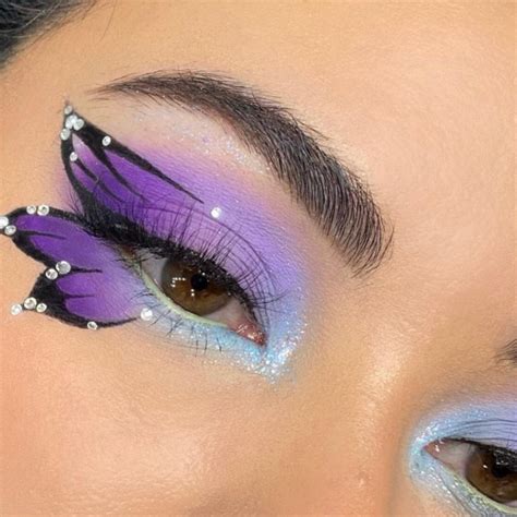 30 Cute Eye Makeup Looks To Recreate — Butterfly Eye Makeup